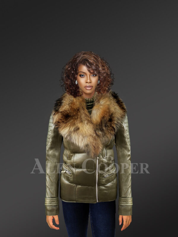 Mid-length puffy leather jacket with detachable raccoon fur collar in Olive new