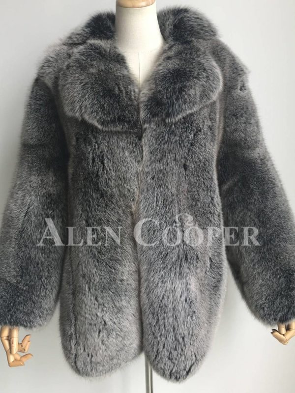Women’s soft and incredible fox fur winter outerwear