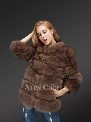 Mid-length real fur luxury winter coat with detachable fur hood for womens new view