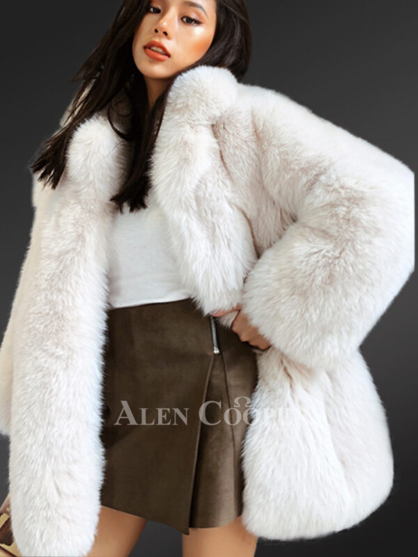 Women’s oversized real fox fur real warm winter coat in white new views