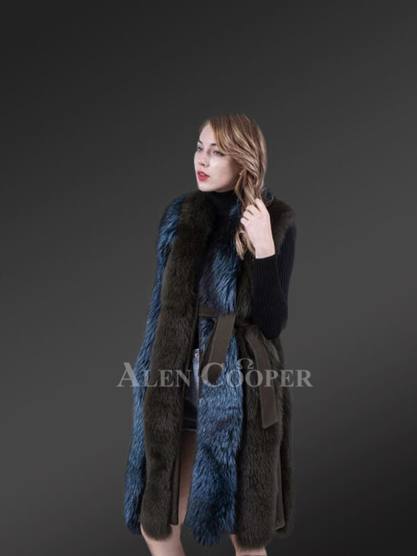 Women’s long and stylish bi-color real fur winter coat with mid belt in navy