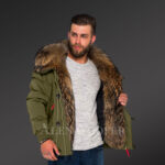 Stylish parka bombers in green with fur collar and frontline for appealing men
