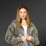 Authentic leather jackets to make women more appealing