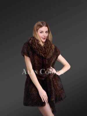 Knitted Jacket of Mink Fur With Raccoon Fur Collar for Elegant Womens