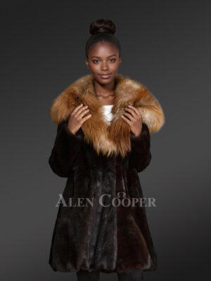 Black Mink Fur Coat with Fox Fur Lapel – Graceful Appearance & Cozy Warmth