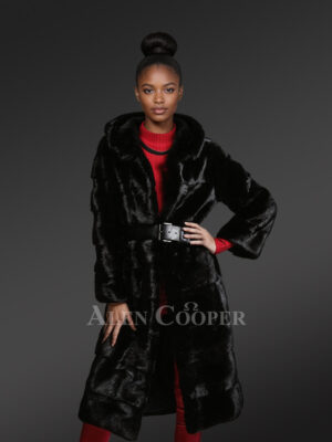 Genuine Mink Fur Long Coat in Appealing Black for Stylish Women