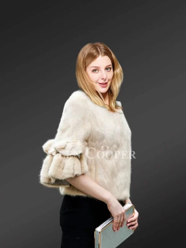 Genuine Fur Coats to Make Women More Elegant In Winter - Image 3