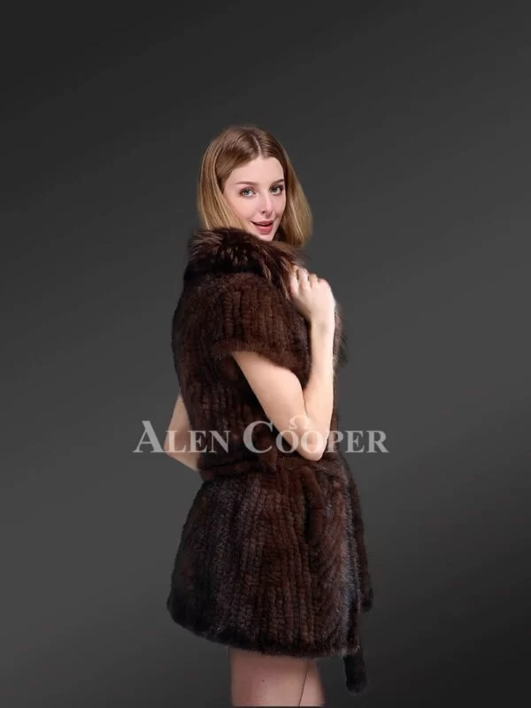 Mink Tail Fur Coat With Racoon Fur Collar In Coffee Brown for Elegant Women - Image 3