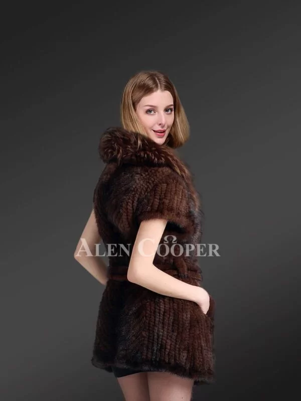 Mink Tail Fur Coat With Racoon Fur Collar In Coffee Brown for Elegant Women - Image 5