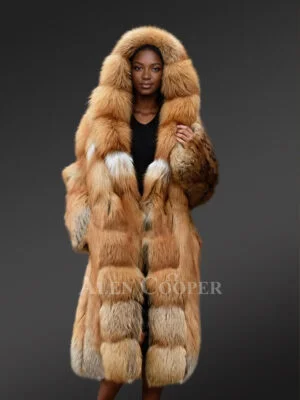 Luxury Gold Fox Fur Jacket for Women Is Elegant, Soft and Warm