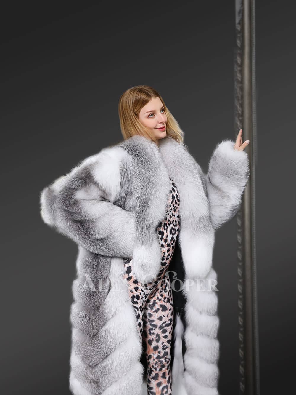 60's Fox fur trimmed double long coat