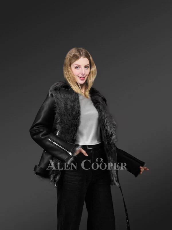 Toscana Shearling Jacket for Women in Black - Image 3