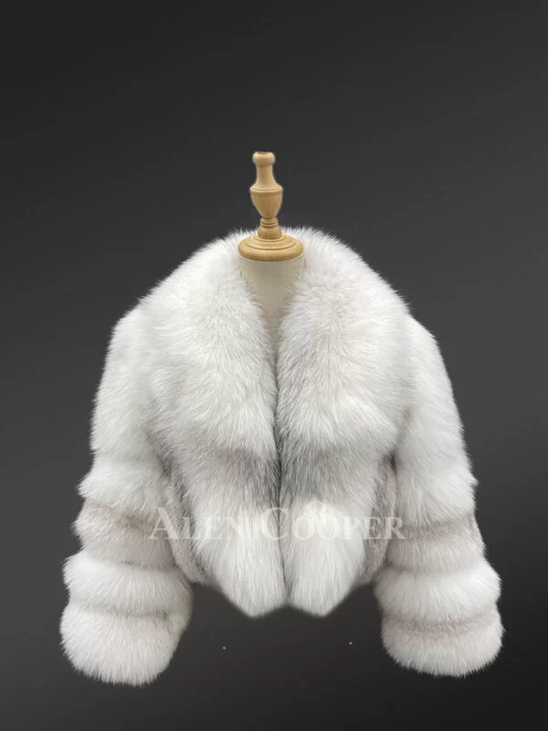 Short Soft Ladies Warm Plain Cropped Fox Fur Warms You on Cold Windy Days - Image 2