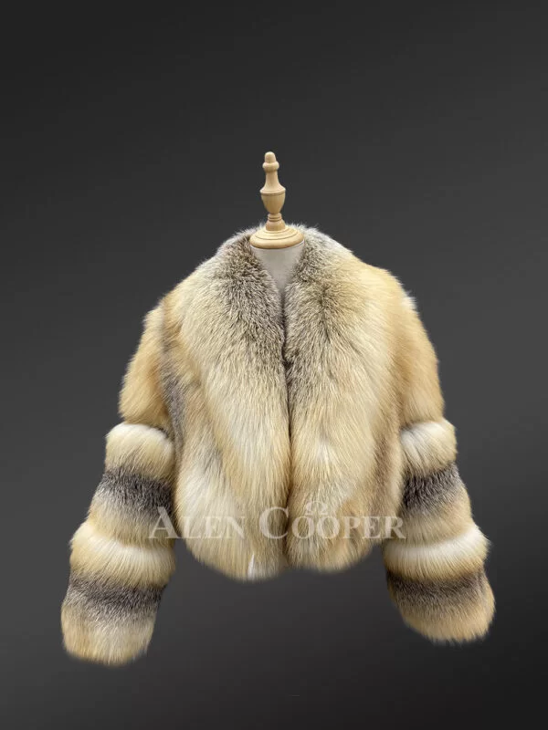 Short Soft Ladies Warm Plain Cropped Fox Fur Warms You on Cold Windy Days - Image 4