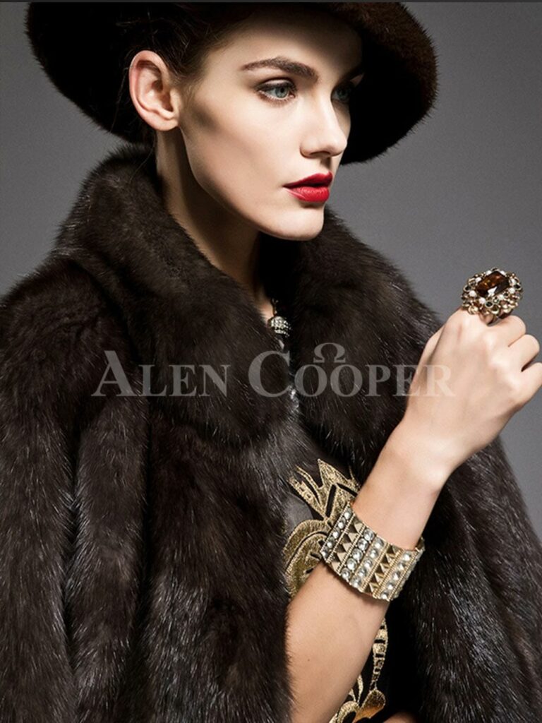 Russian sable fur half sleeve coats to refurbish the aura of modern women