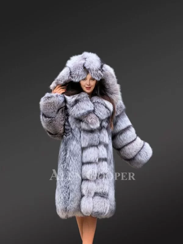 Women Long Coat in Fox Fur with Riveting Looks - Image 3