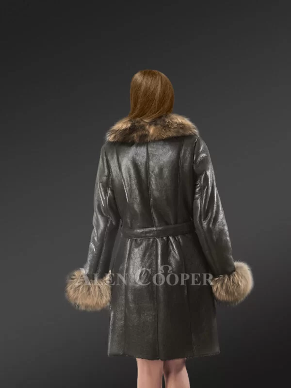 Women Fox Fur Coat In Black With A Warm and Cosy Feel This Winter - Image 5