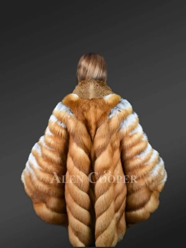 Red Fox Fur Poncho for Every Occasion with Alluring Colour and Comfort - Image 4