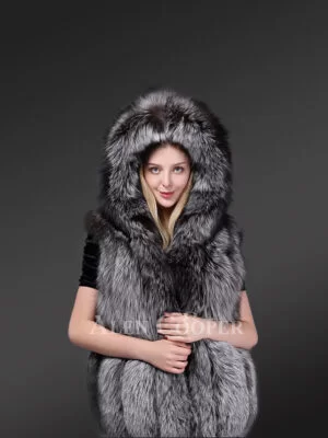 Classic Real Fox Fur Hooded Waistcoat Keeping Women Superbly Warm