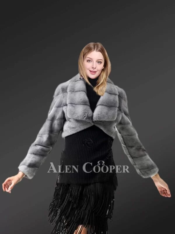 Womens-chic-mink-fur-coats-to-define-your-class