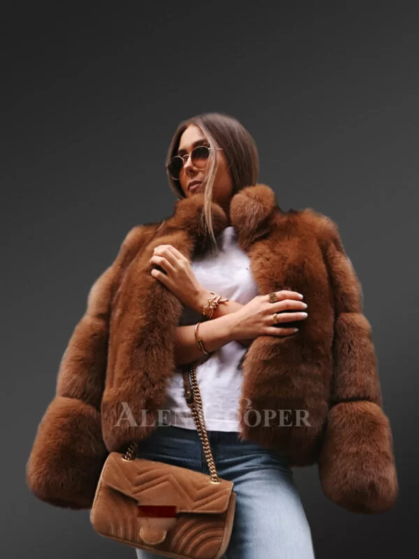 Womens Oversized Fox Fur Coat for Fashion & Comfort - Image 4