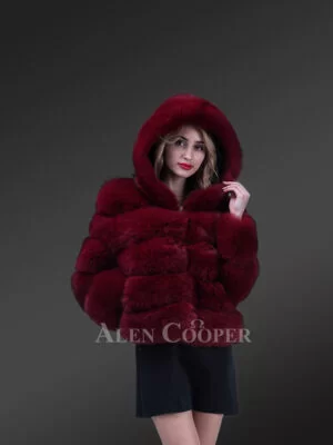Fox Fur Paragraph Winter Coat Glamorizing Women in Thermal Opulence