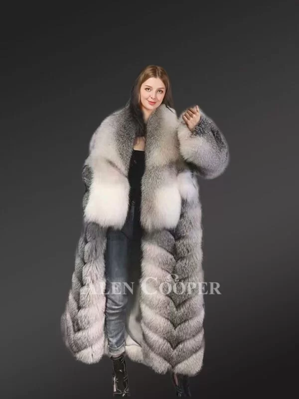 Women’s Long Coat With Polar Fox Fur