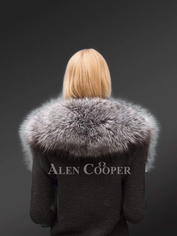 Stylish Fox Fur Boa for Women with Detachable Tail - Image 4