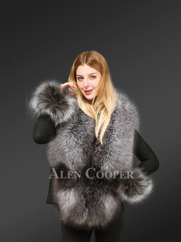 Stylish Fox Fur Boa for Women with Detachable Tail - Image 3