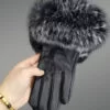 Womens Leather Glove With Fox Fur Cuff