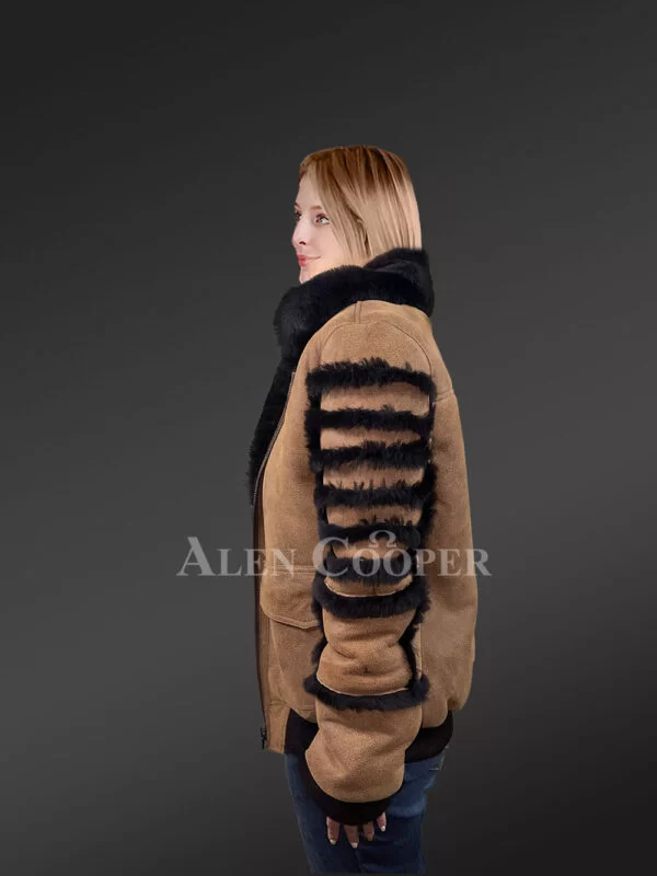 Women’s Light Tan Sheepskin Shearling Bomber Jacket Front-open Zipper - Image 4