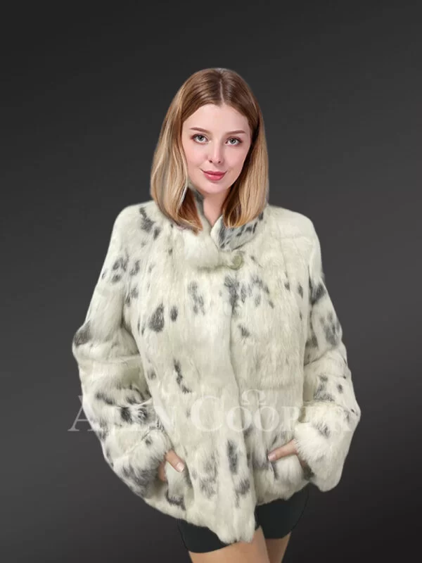 Stand Up Collar Rabbit Coat with Chick Pattern