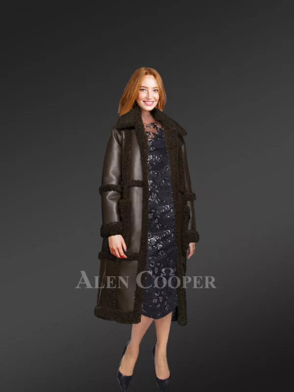 Womens Long Coat in Shearling Wool to Look Effortlessly Elegant - Image 2