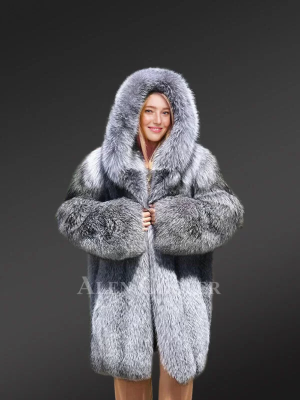 Coat in Fox Fur for Womens to Stay Toasty in Style - Image 3