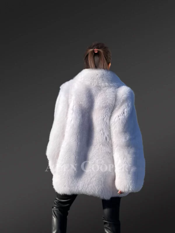 Coat for Womens in Fox Fur for an Elegant Look - Image 10