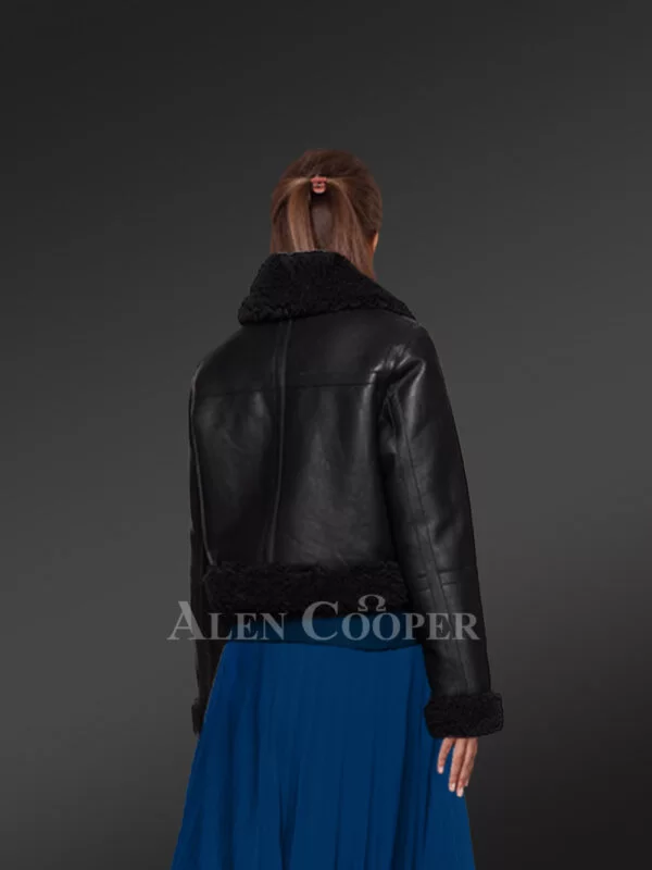 Crop Coat in Shearling for Womens with Absolute Comfort - Image 3