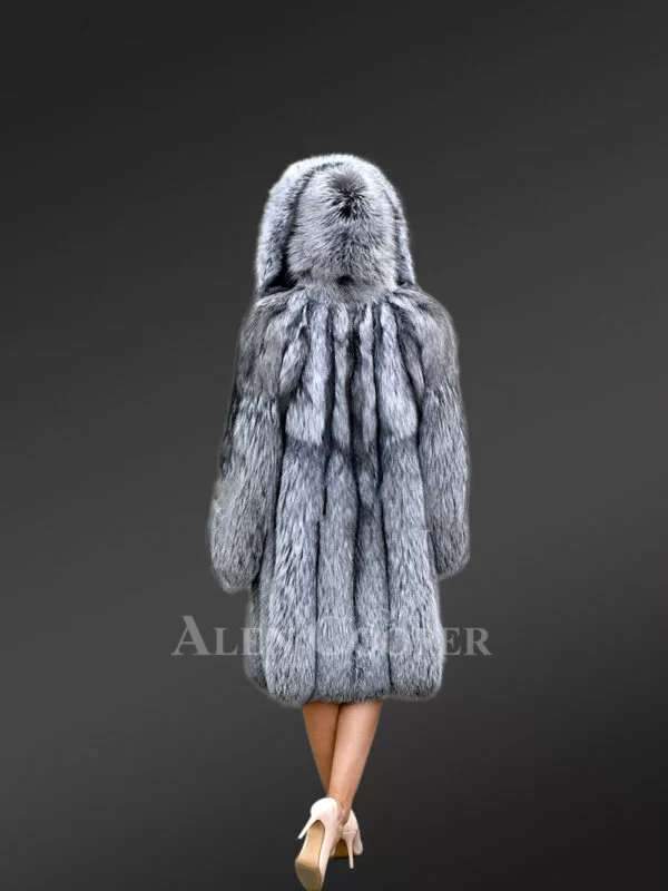 Long Blue Silver Fox Fur Coat for an Aristocratic Look - Image 6