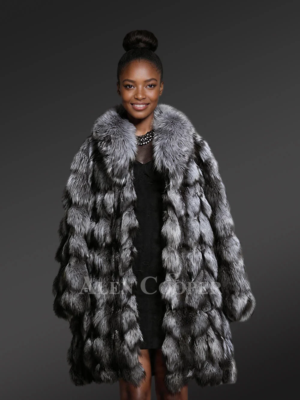 Turtleneck Fox Fur Coat to Look Majestic at All Times