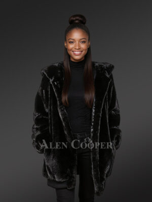 Mid Length Mink Coat with Hood For An All-Time Modish Look