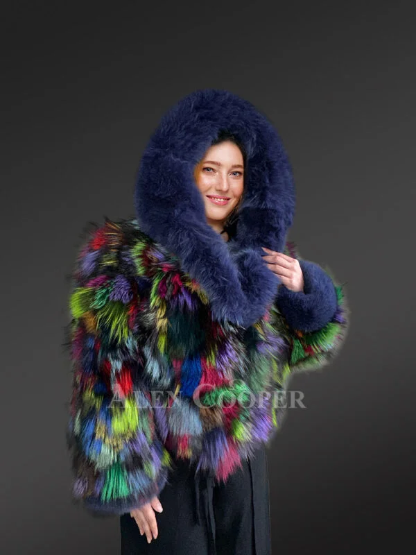 Multicolor Crop Fox Fur Jacket with Accentuated Frontline and Cuffs - Image 4