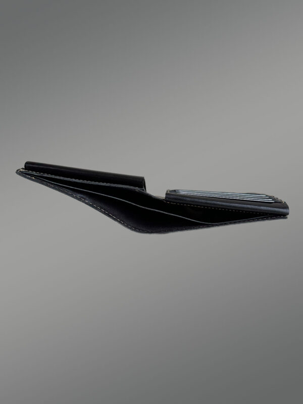 Luxury Bi-Fold Leather Wallet – Smart & Sophisticated Accessory - Image 10