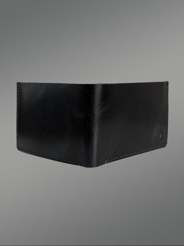 Dual Toned Premium Leather Wallet For Indispensable Utilization - Image 6