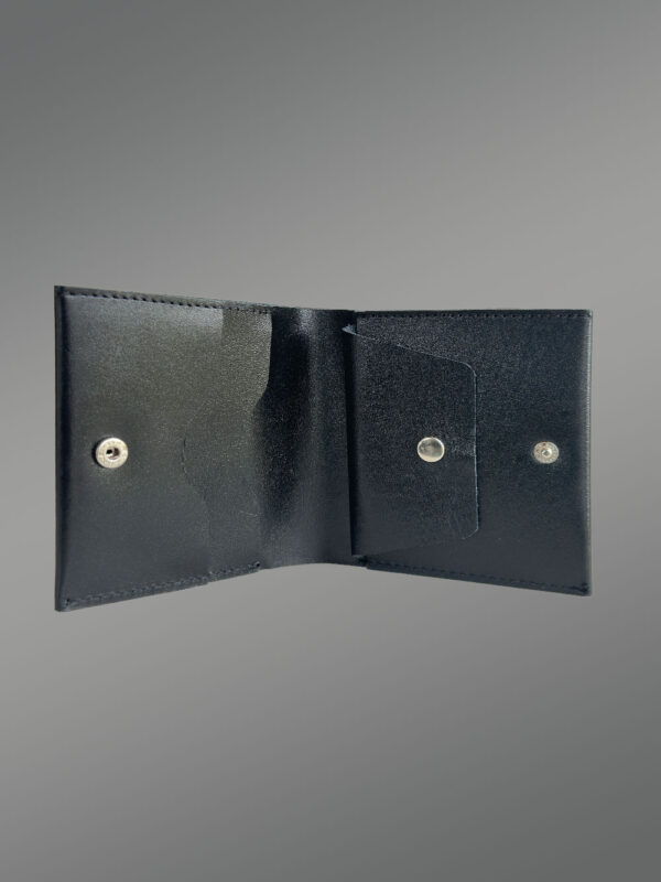 Simple Black Leather Wallet A Fundamental Accessory for Periodic Use - Image 5