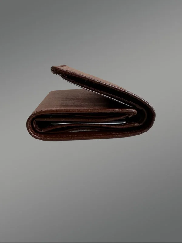 Tri-Fold Genuine Leather Wallet For Maximum Convenience - Image 11