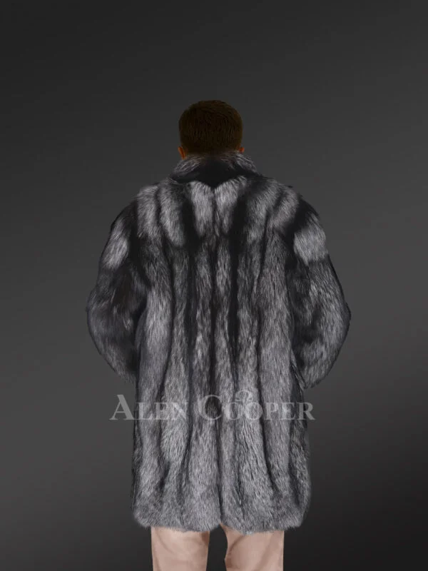 Deluxe Mens Silver Fox Fur Stroller – Balanced Fusion of Warmth and Style - Image 2