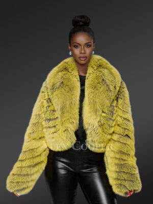 Womens Fox Fur Crop Top – A Cushy Trendsetter