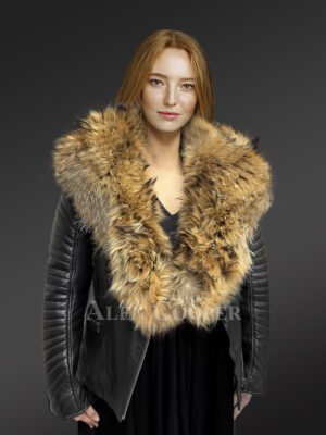 Womens Leather Biker Jacket with Fur Collar – Versatile Outfit for Many Occasions