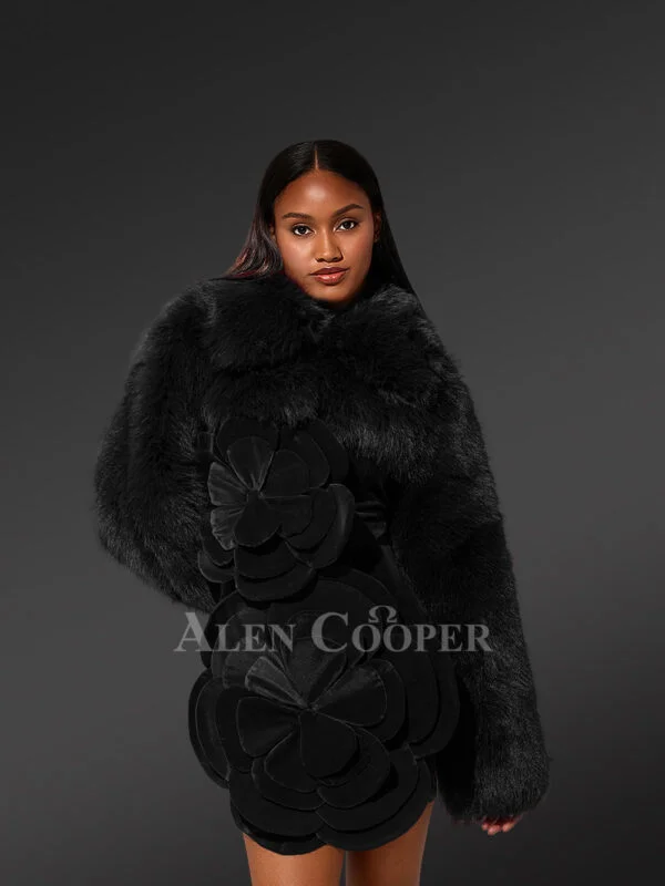 Women’s Trendy Short Bolero Jacket in Black - Image 2