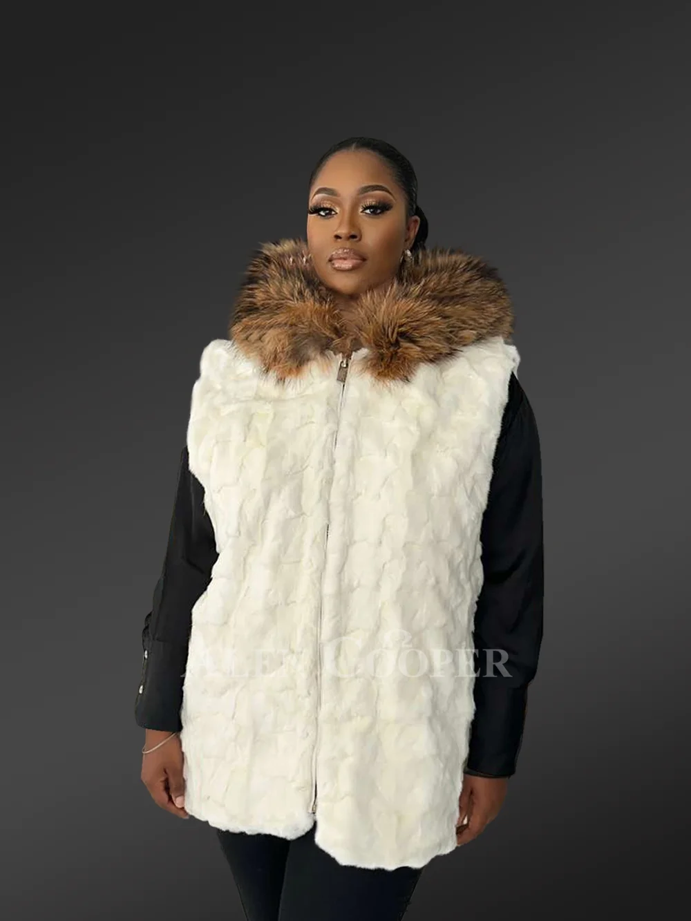 Women’s Mink Hooded Vest in White