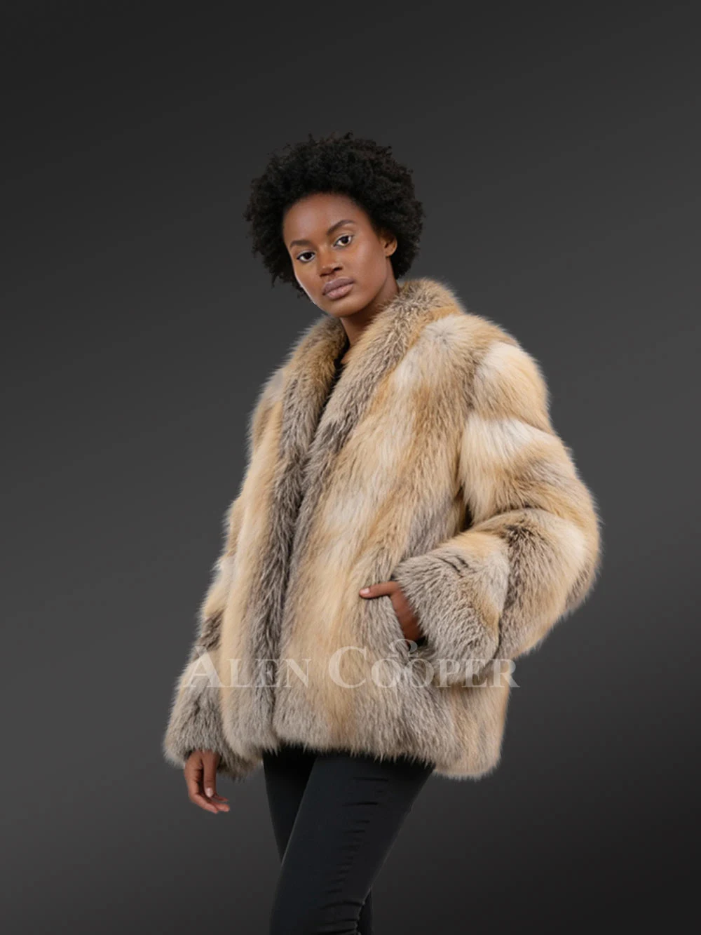 Women’s Crench Collar Golden Island Coat - Image 2
